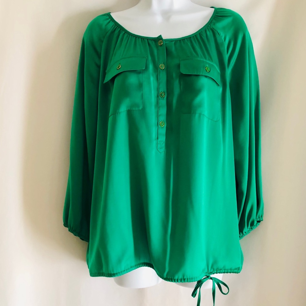New York and Company Blouse in Emerald Sz M